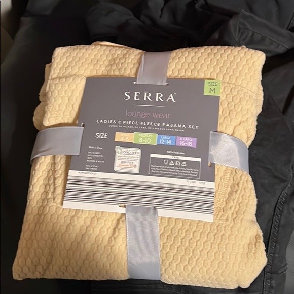 Serra Ladies 2 piece fleece pajama set Medium - Picture 2 of 2